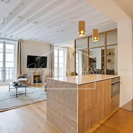 Apartment Le Marais Luxury & Charm 70m Of Design Paris