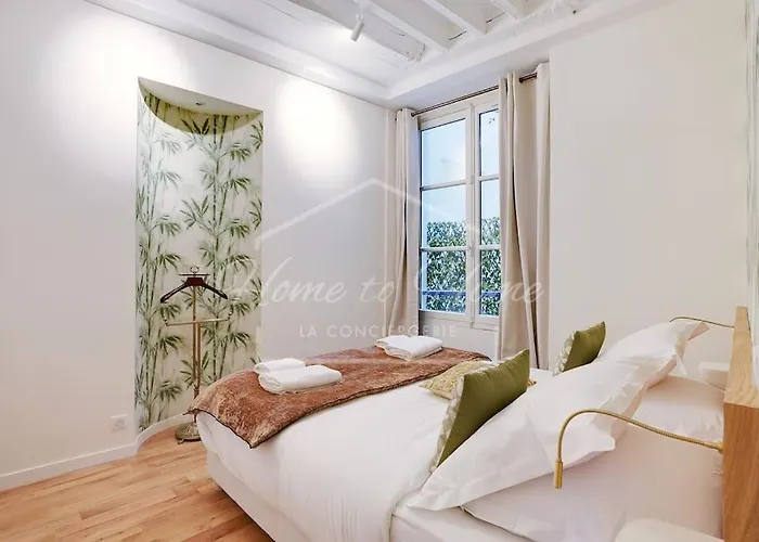 Апартаменты Le Marais Luxury & Charm 70m Of Design *