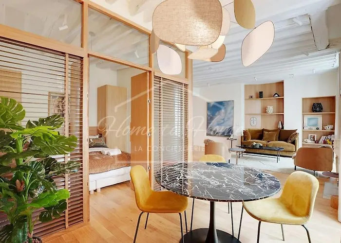 Апартаменты Le Marais Luxury & Charm 70m Of Design